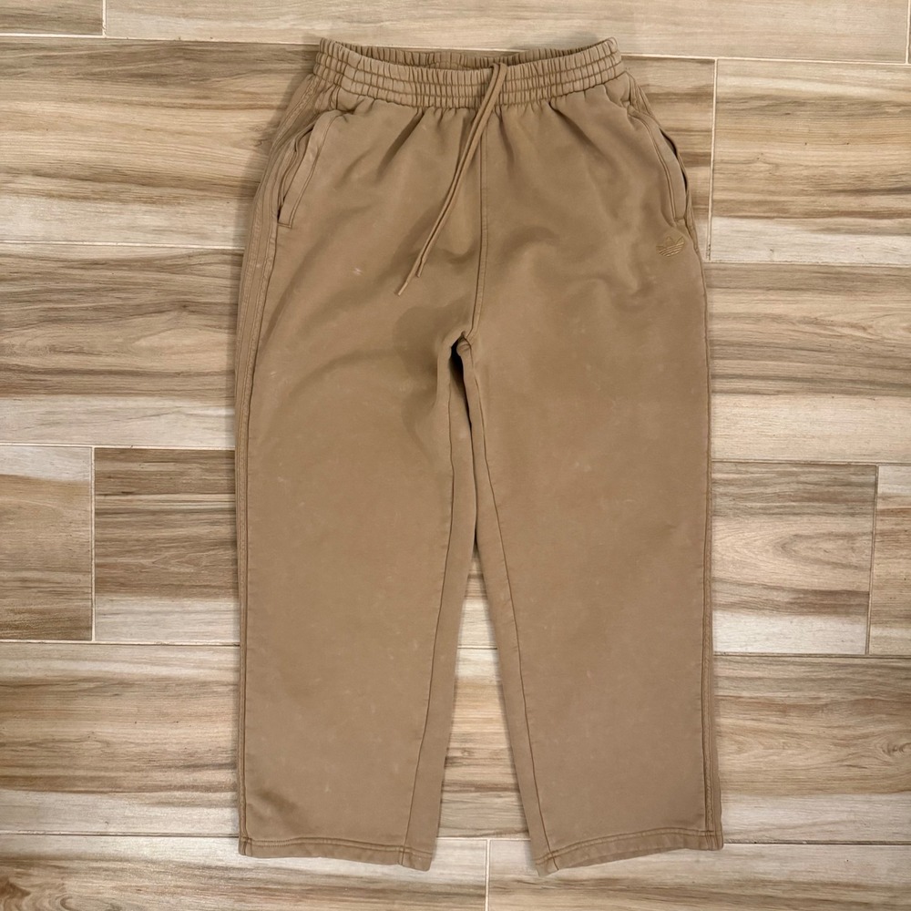 adidas Originals Men's Medium Washed Sweatpants Cardboard Beige Khaki M JY2790